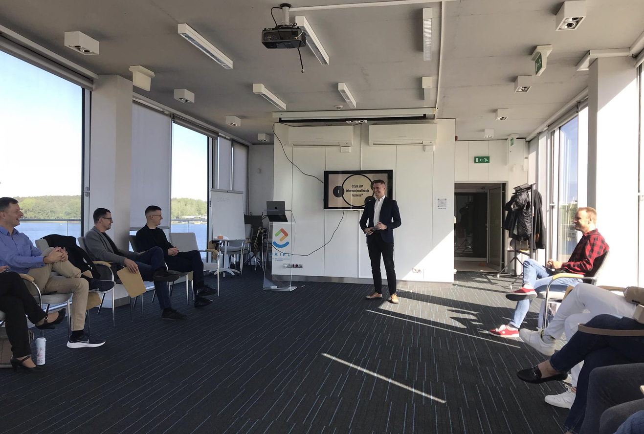 Internacjonalizacja biznesu - Aleg Król